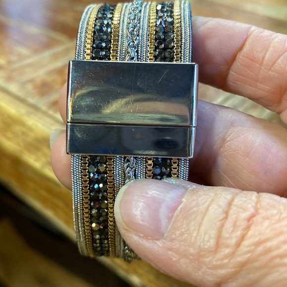 Premier Designs bracelet, magnetic clasp, gold, silver & black accents. - Picture 4 of 5